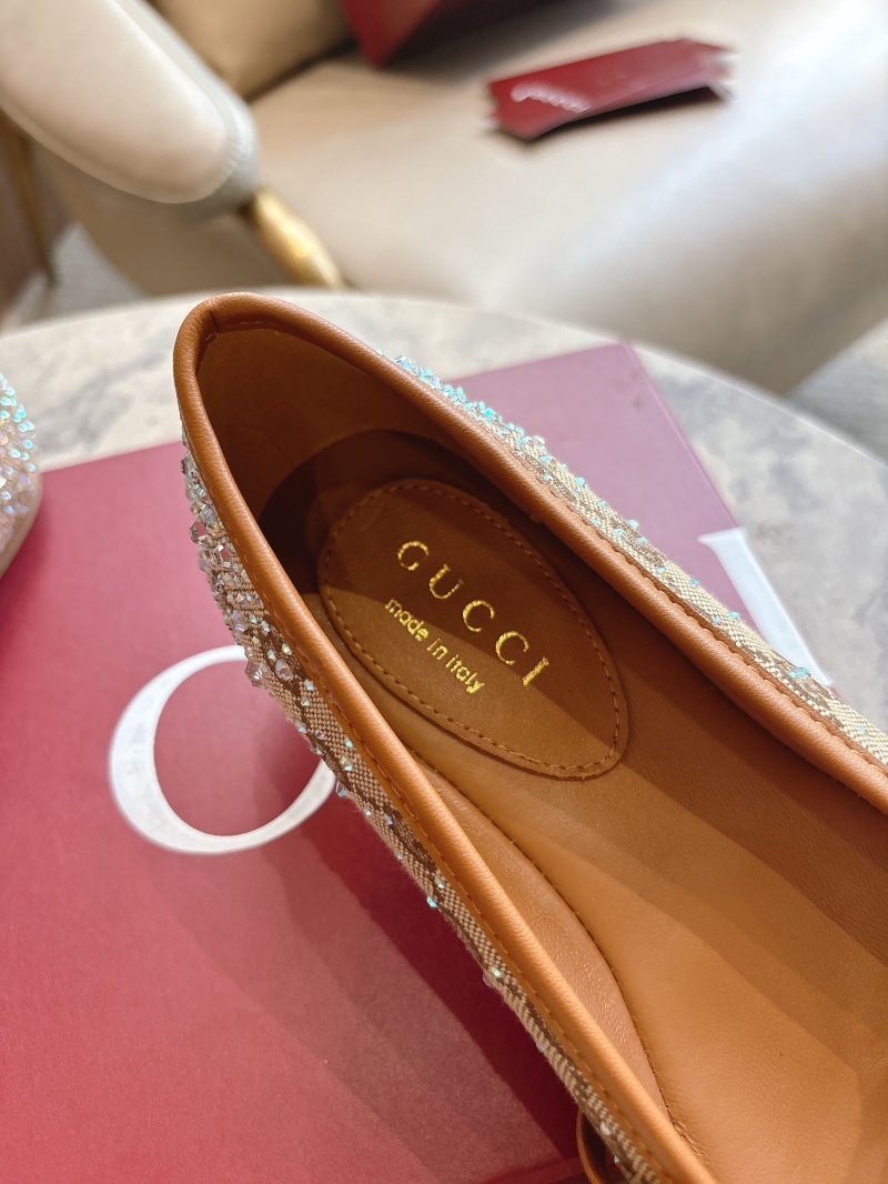 Gvc*1 flat shoes